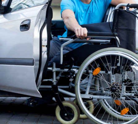 Barrierefreie Zuwegung - Rollstuhlfahrer